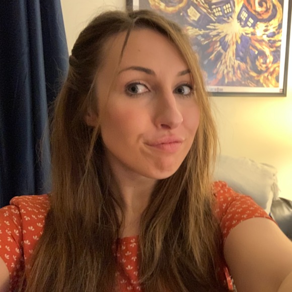 Meet your Posher, Chrissy - Picture 1 of 1